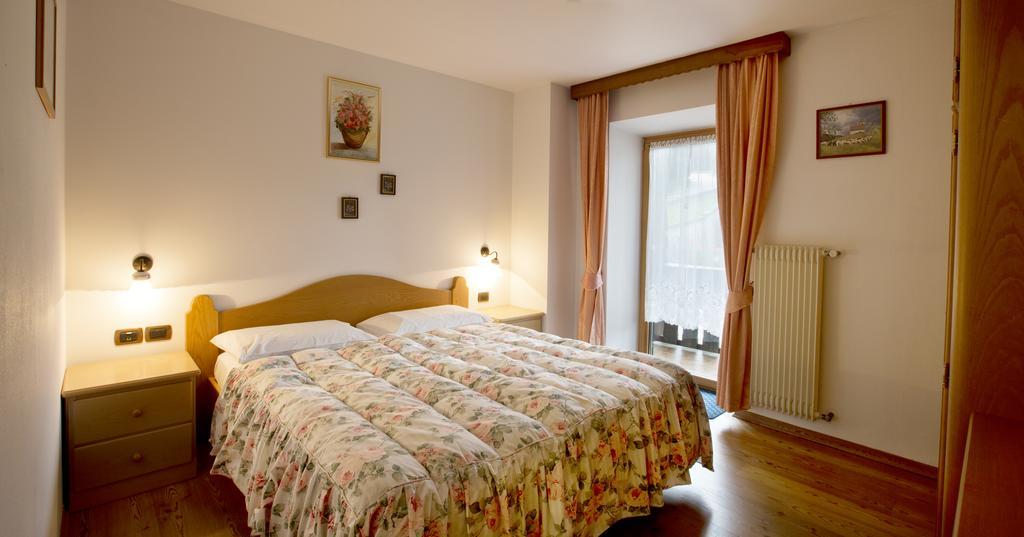 Hotel Al Lago Soraga Ngoại thất bức ảnh